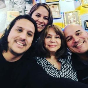 Meet your Posher, Ana